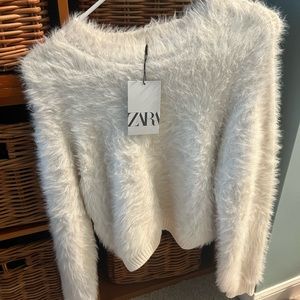 Girls Zara Cream fuzzy sweater